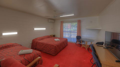 The Park Motel - Accommodation Guide 30