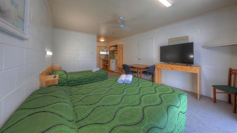 The Park Motel - Accommodation Guide 27