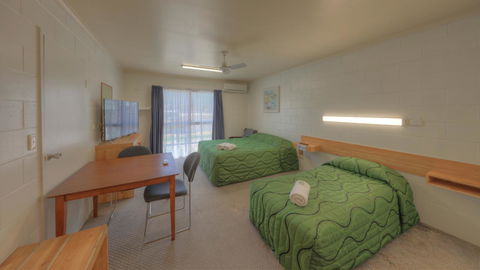 The Park Motel - Accommodation Guide 22