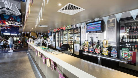 Palm Beach Hotel - Accommodation Guide 14