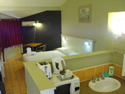 Kallangur Motel - Accommodation Guide 1