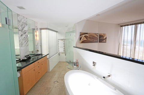 Oceans Mooloolaba - Accommodation China 2