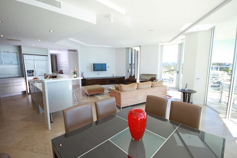 Oceans Mooloolaba - Accommodation China 25