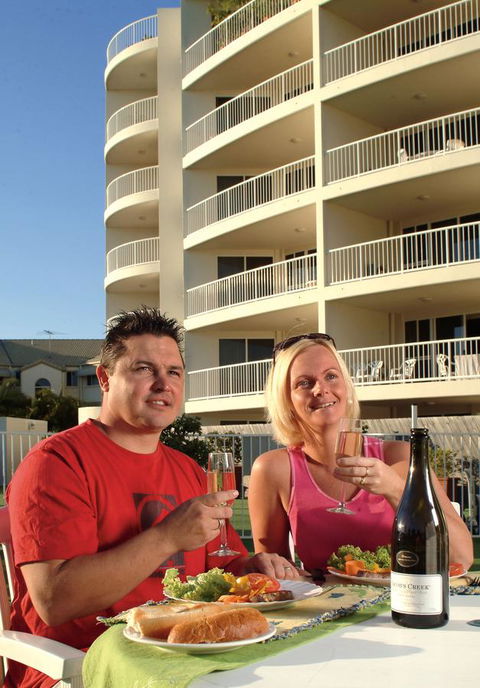 Fairways Golf & Beach Retreat Bribie Island - Accommodation Asia 11
