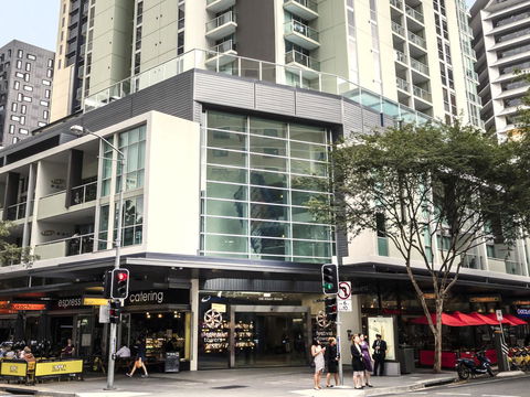 Oaks Brisbane Festival Suites - Accommodation Asia 8