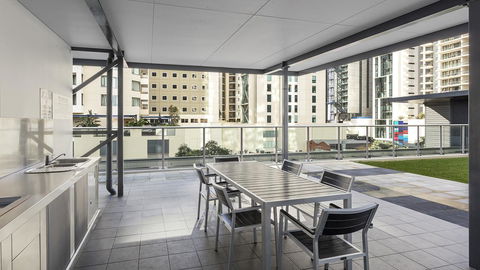 Oaks Brisbane Festival Suites - Accommodation Asia 13