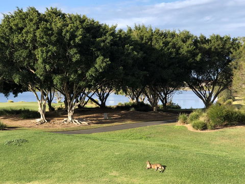 Waterfront Resort Villa With Buggy - Accommodation Asia 21