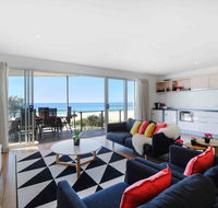Sandbox Luxury Beach Front Apartments - Accommodation Asia