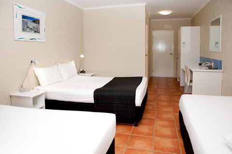 Kondari Hotel - Accommodation Guide 17