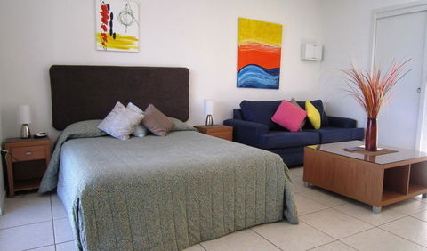 Waterview Airlie Beach - Accommodation Asia 32