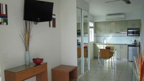 Waterview Airlie Beach - Accommodation Asia 6