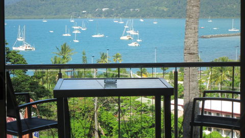 Waterview Airlie Beach - Accommodation Asia 0