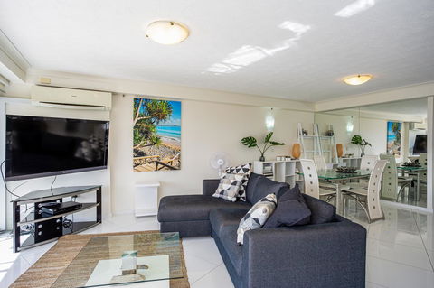 Gemini Court Holiday Apartments - Accommodation Asia 5