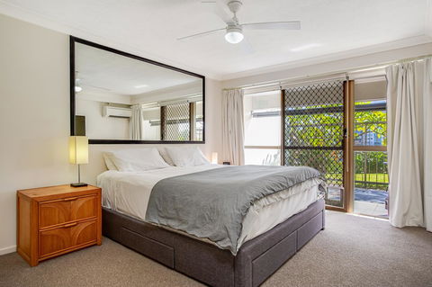 Gemini Court Holiday Apartments - Accommodation Asia 10