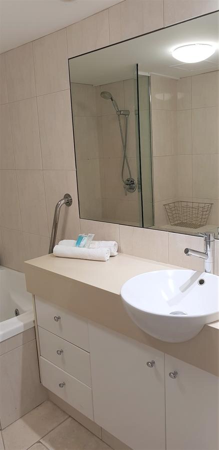 Gemini Court Holiday Apartments - Accommodation Asia 20