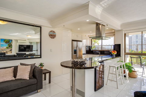 Gemini Court Holiday Apartments - Accommodation Asia 7