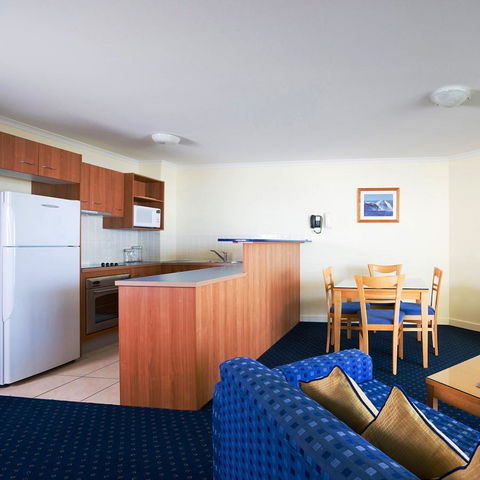 Mantra Hervey Bay - Accommodation Guide 19