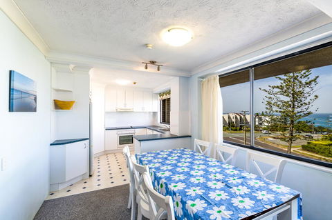 Burgess @ Kings Beach Apartments - Accommodation Asia 32