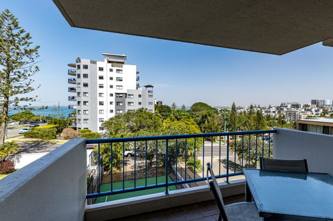 Burgess @ Kings Beach Apartments - Accommodation Asia 35