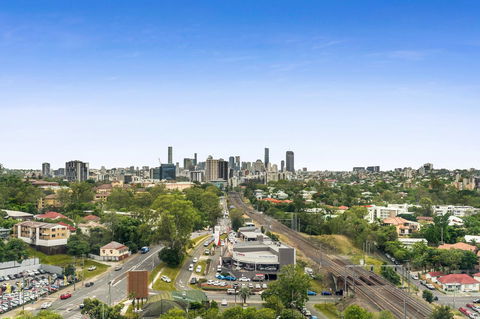 Essence Suites Taringa - Accommodation Asia 18