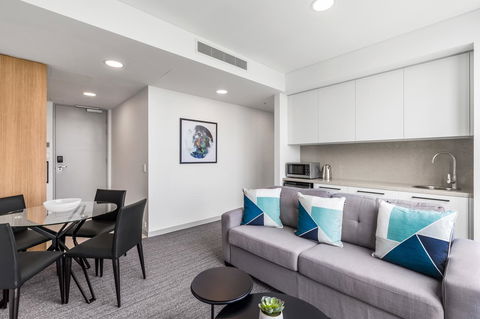 Essence Suites Taringa - Accommodation Asia 36