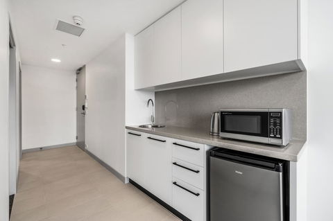 Essence Suites Taringa - Accommodation Asia 35