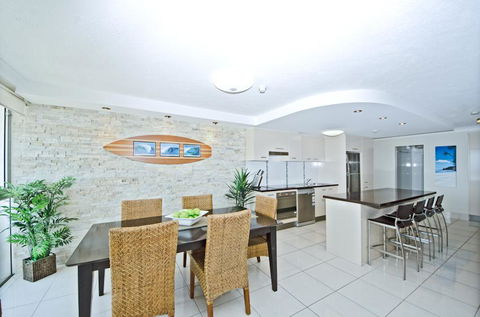 Burleigh Beach Tower - Accommodation Asia 14