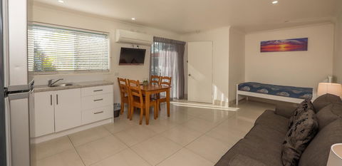 Bilinga Beach Motel - Accommodation Asia 37