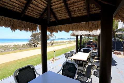 Bilinga Beach Motel - Accommodation Asia 0