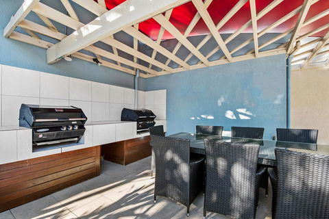 Sailport Mooloolaba Apartments - Accommodation China 8