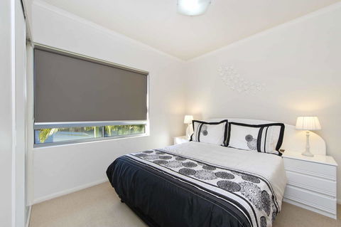 On The Bay Apartments - Accommodation Asia 23