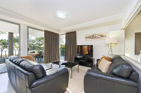 On The Bay Apartments - Accommodation Asia 0