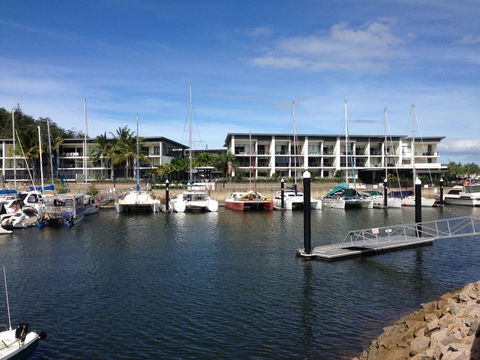 Absolute Waterfront Magnetic Island - Accommodation China 28