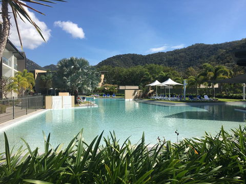 Absolute Waterfront Magnetic Island - Accommodation China 5
