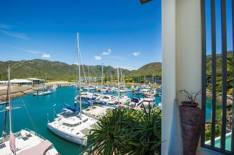 Absolute Waterfront Magnetic Island - Accommodation China 30