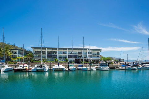 Absolute Waterfront Magnetic Island - Accommodation China 14