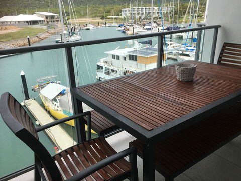 Absolute Waterfront Magnetic Island - Accommodation China 27