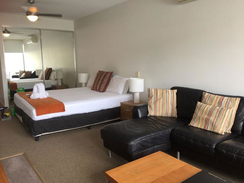 Absolute Waterfront Magnetic Island - Accommodation China 22