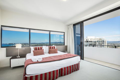 Ultra Broadbeach - Accommodation Asia 16