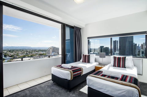 Ultra Broadbeach - Accommodation Asia 27