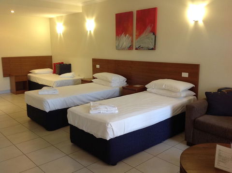 Cairns Queenslander Hotel & Apartments - Accommodation Asia 28