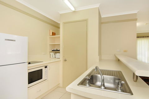 Cairns Queenslander Hotel & Apartments - Accommodation Asia 25