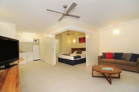 Cairns Queenslander Hotel & Apartments - Accommodation Asia 16