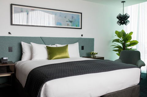 Eatons Hill Hotel - Accommodation Asia 42