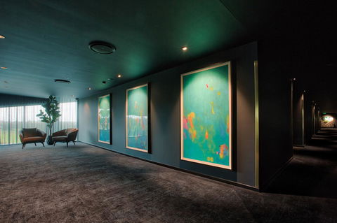 Eatons Hill Hotel - Accommodation Asia 9