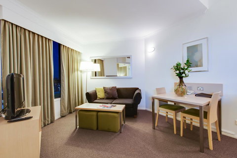 Oakwood Hotel & Apartments Brisbane - Accommodation Guide 3