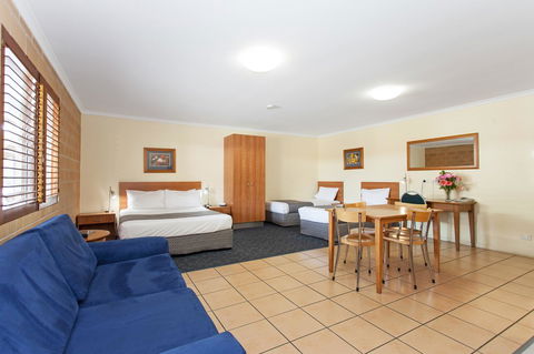 Windmill Motel & Events Centre - Accommodation Asia 14