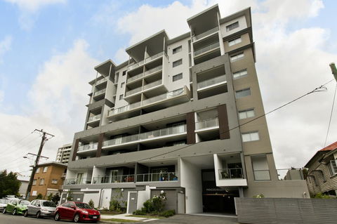 Arise Princess Regent Apartments - Accommodation Asia 1