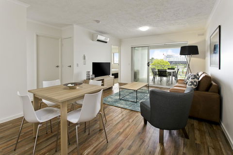 Arise Princess Regent Apartments - Accommodation Asia 3