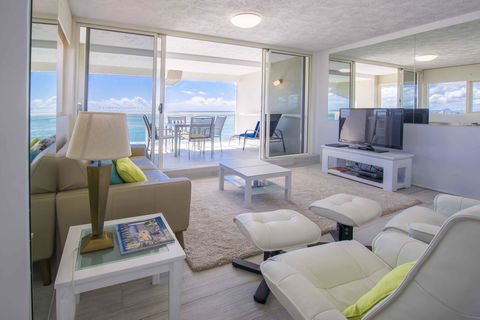84 The Spit Holiday Apartments - Accommodation China 21